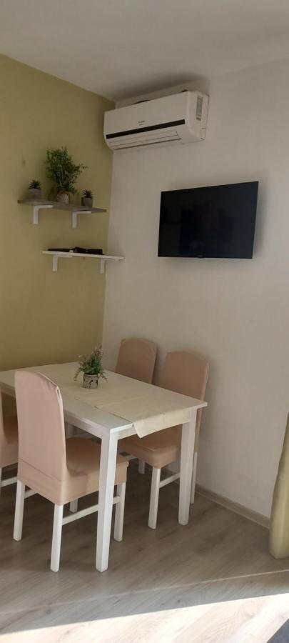 Apartmani Vranjkovic Vodice Ngoại thất bức ảnh